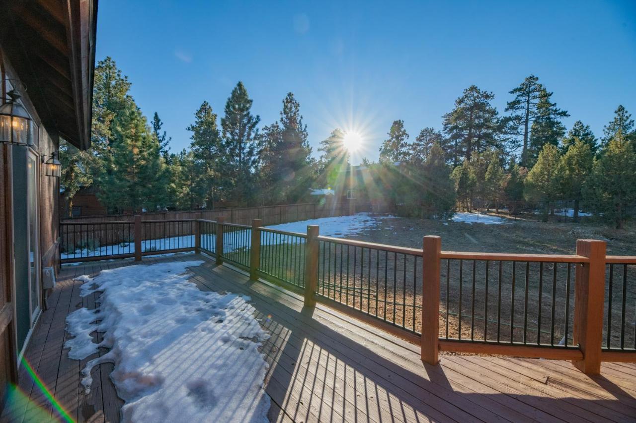 Meadowbrook Estates Ranch - Great Location, Great Lodge, Great Experience! Hot Tub And More! Big Bear City Exterior foto